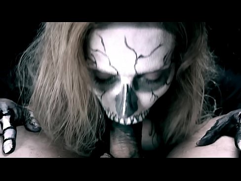 ❤️ Noia dimoni xuclant polla amb la seva boca negra i empassant semen. ❤❌ Vídeo de merda a nosaltres ca.fulldesisex.ru ﹏